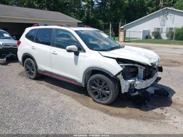  Salvage Subaru Forester