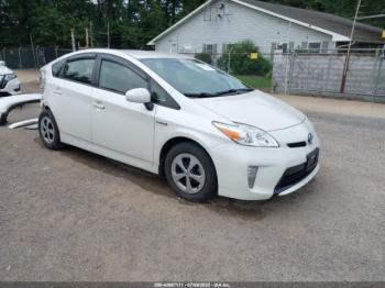  Salvage Toyota Prius