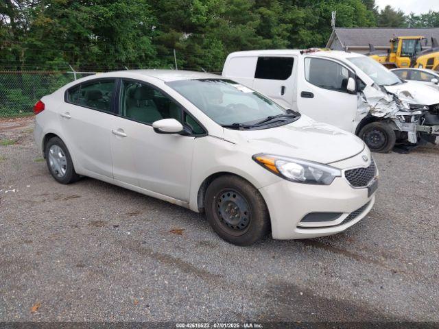 Salvage Kia Forte