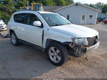  Salvage Jeep Compass