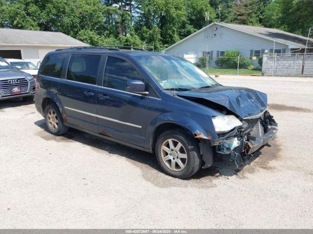  Salvage Chrysler Town & Country