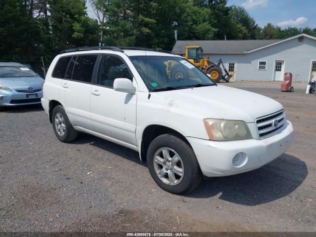  Salvage Toyota Highlander