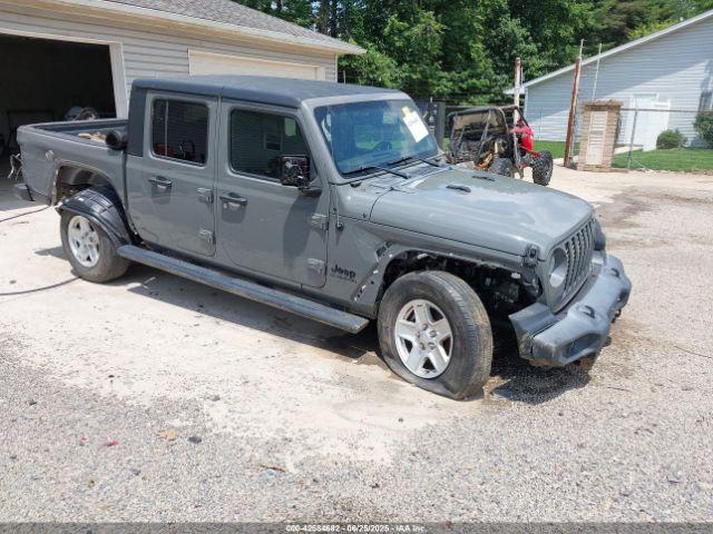 Salvage Jeep Gladiator