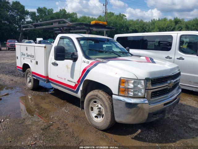  Salvage Chevrolet Silverado 2500