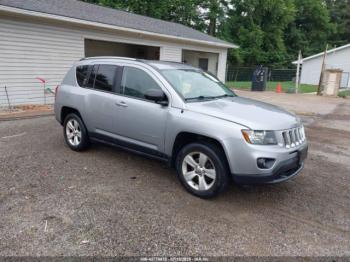  Salvage Jeep Compass