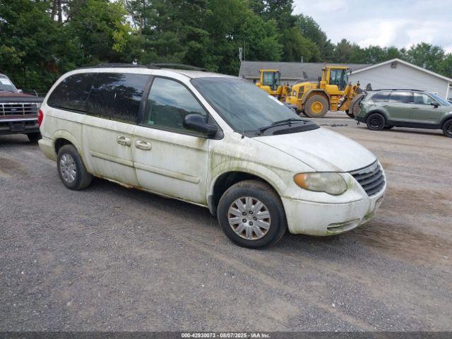  Salvage Chrysler Town & Country