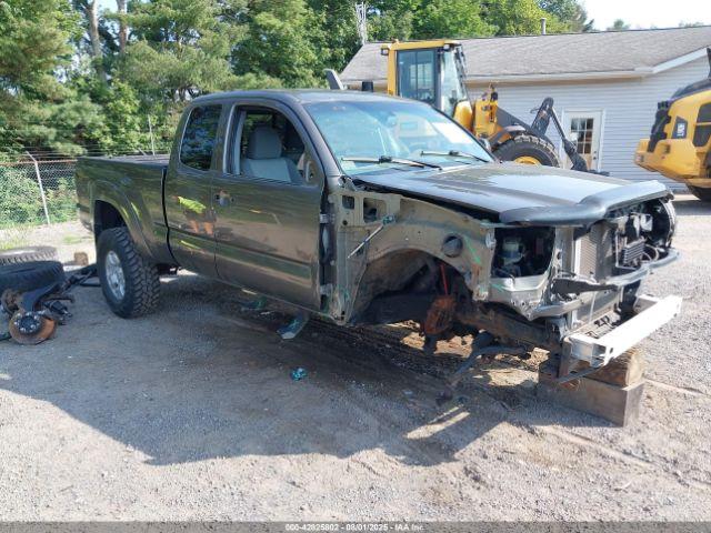  Salvage Toyota Tacoma