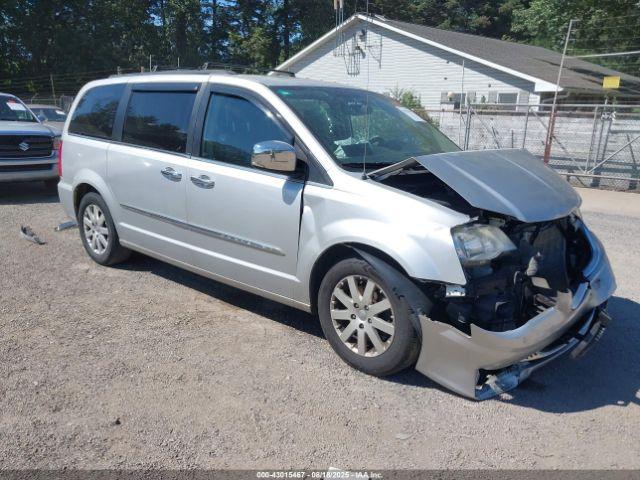  Salvage Chrysler Town & Country