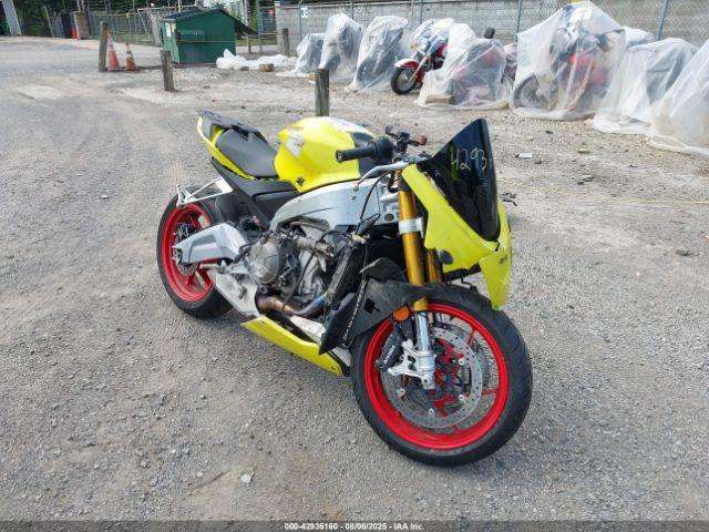  Salvage Aprilia Rs