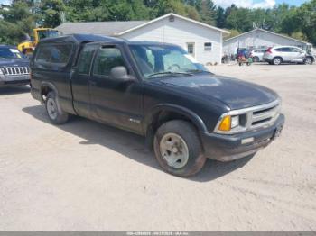  Salvage Chevrolet S-10