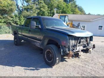  Salvage Chevrolet Silverado 2500