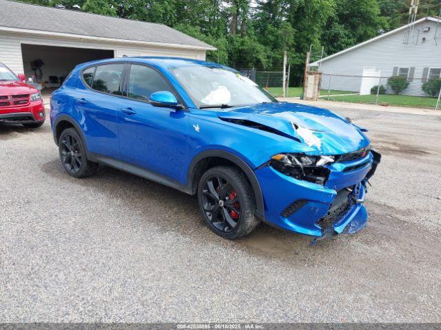 Salvage Dodge Hornet