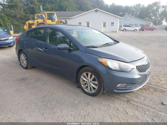  Salvage Kia Forte