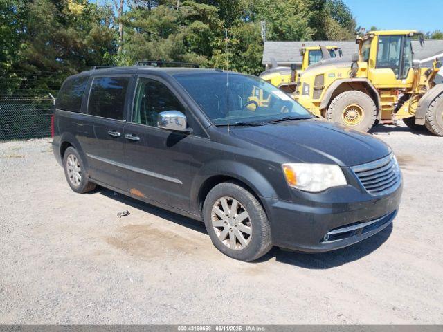  Salvage Chrysler Town & Country