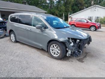  Salvage Chrysler Pacifica