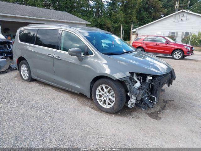  Salvage Chrysler Pacifica