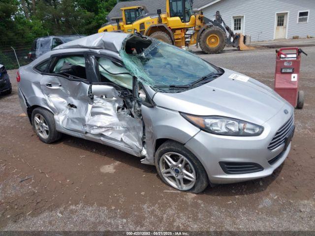  Salvage Ford Fiesta