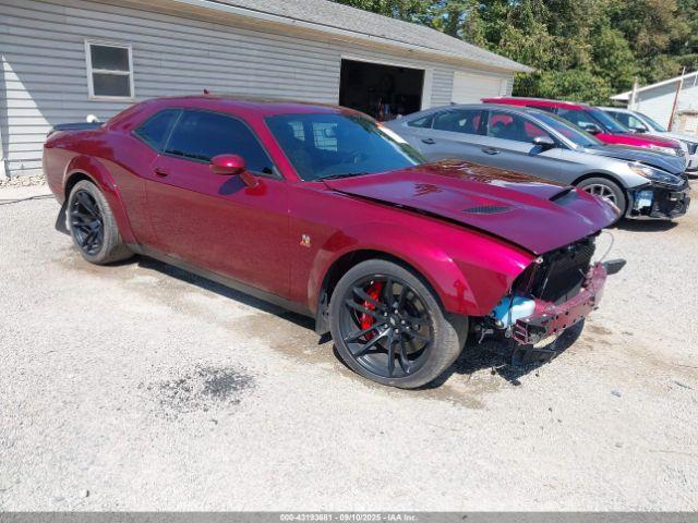  Salvage Dodge Challenger