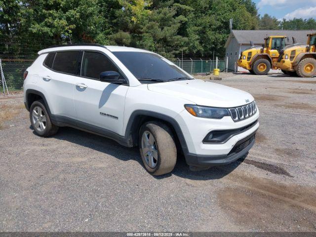  Salvage Jeep Compass