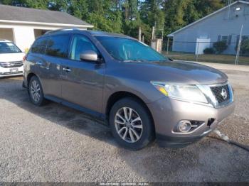  Salvage Nissan Pathfinder