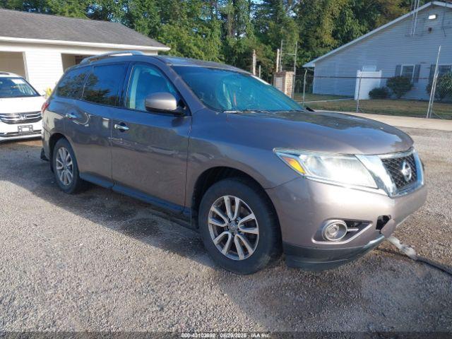  Salvage Nissan Pathfinder