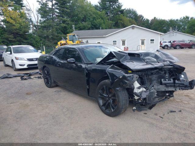  Salvage Dodge Challenger