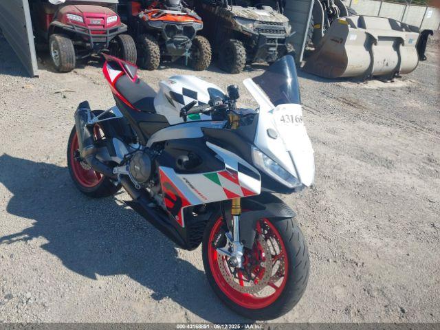  Salvage Aprilia Rs