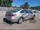 Toyota Camry Le Image 6