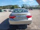Toyota Camry Le Image 12