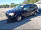 Chrysler Town & Country Touring-l Image 2