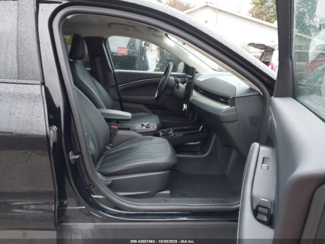 Ford Mustang Select Image 10