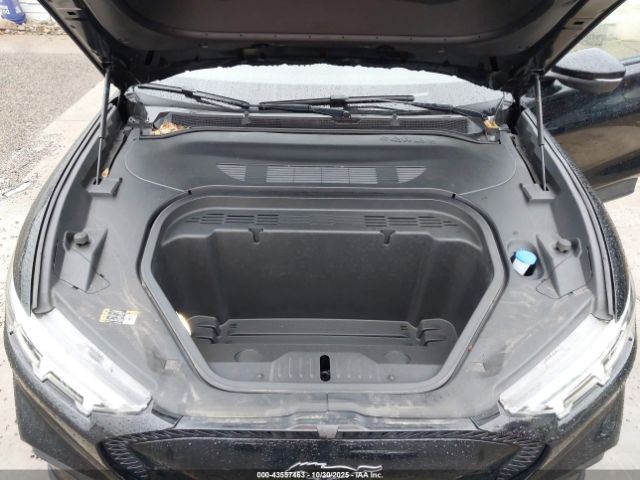 Ford Mustang Select Image 11