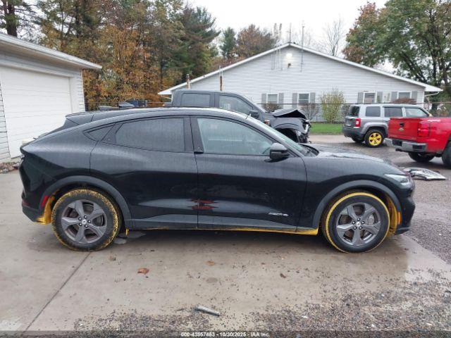 Ford Mustang Select Image 17