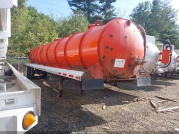  Salvage Kruz Trailer