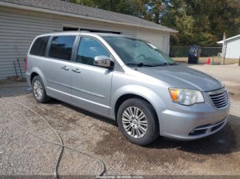  Salvage Chrysler Town & Country