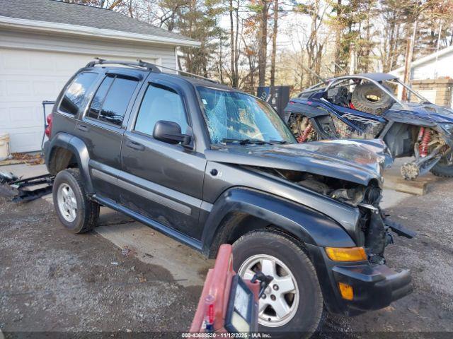  Salvage Jeep Liberty
