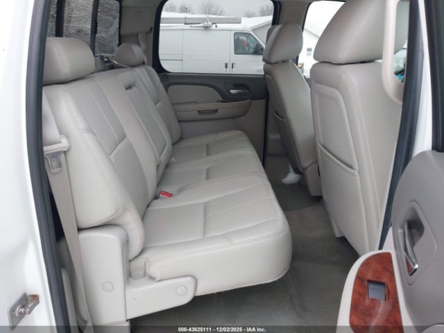 Chevrolet Silverado 1500 Ltz Image 11