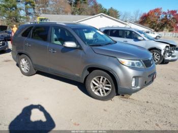  Salvage Kia Sorento