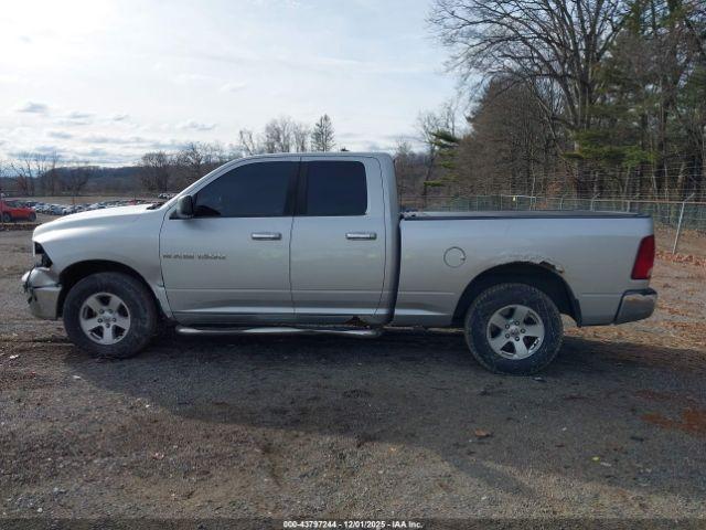 Ram 1500 Slt Image 17