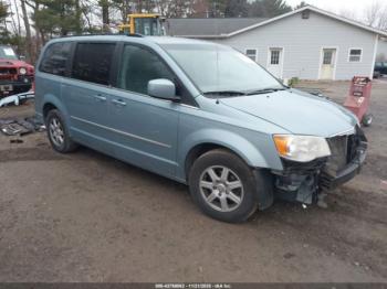  Salvage Chrysler Town & Country