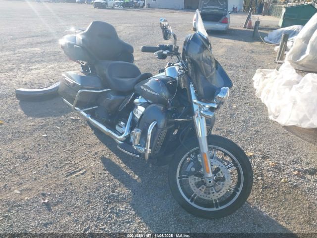 Harley-Davidson Flhtk Image 1