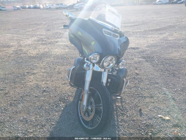 Harley-Davidson Flhtk Image 3