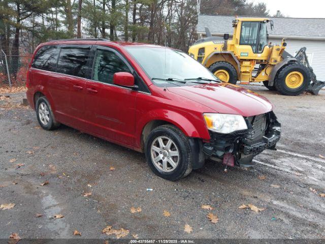  Salvage Chrysler Town & Country