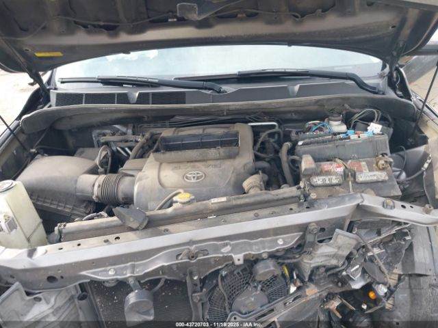 Toyota Sequoia Limited Image 10