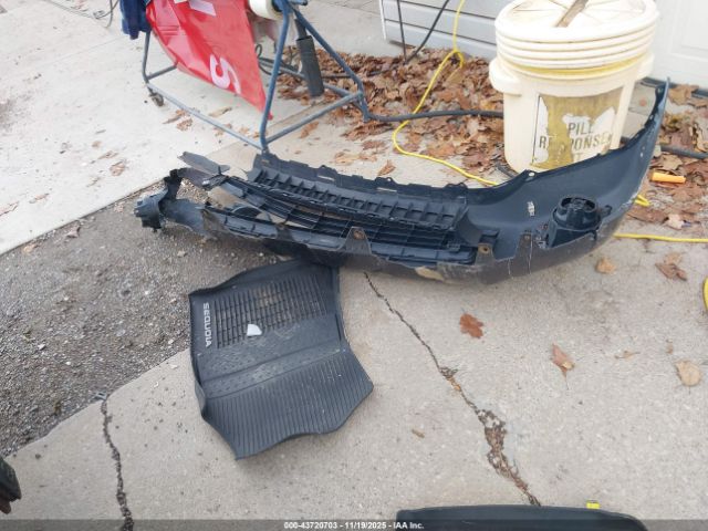 Toyota Sequoia Limited Image 3