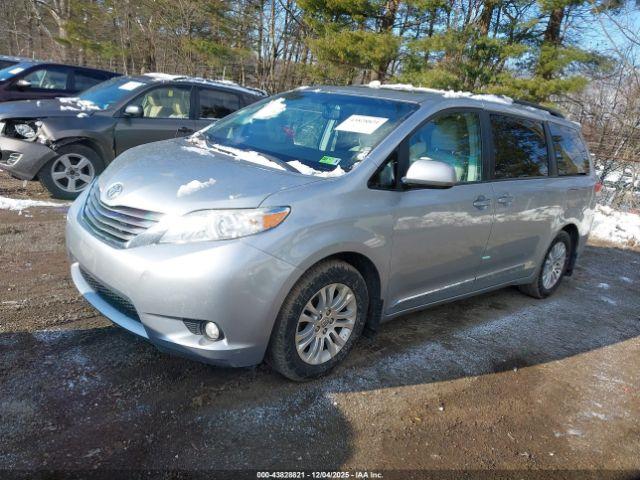 Toyota Sienna Xle V6 8 Passenger Image 18