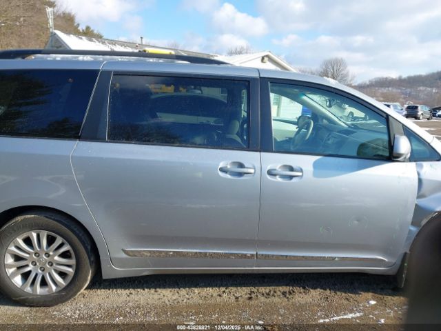 Toyota Sienna Xle V6 8 Passenger Image 14