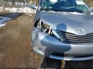 Toyota Sienna Xle V6 8 Passenger Image 17