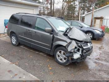  Salvage Dodge Grand Caravan