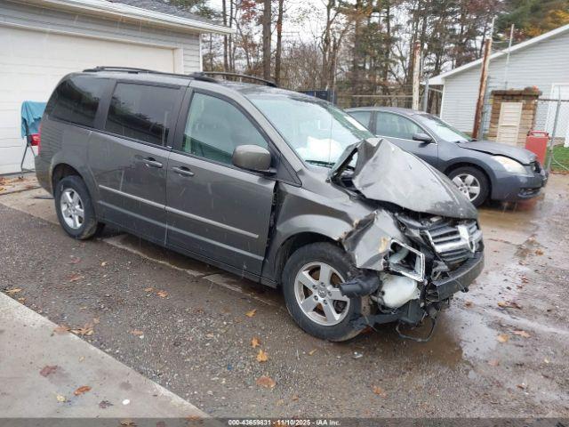  Salvage Dodge Grand Caravan